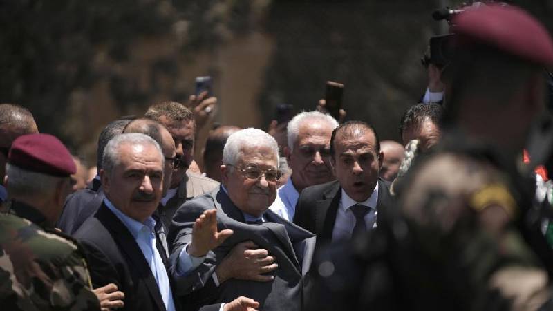 Filistin Devlet Lideri, Cenin mülteci kampını ziyaret etti