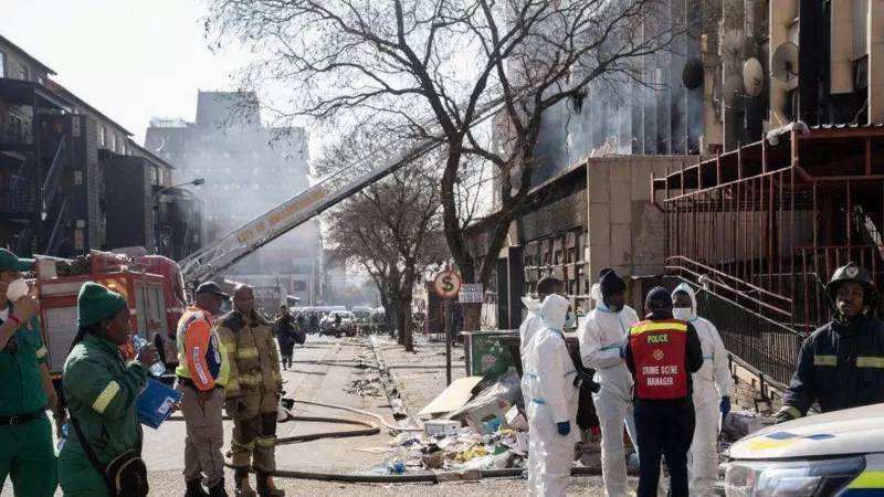 Güney Afrika’da 12'si çocuk 74 kişinin öldüğü, çetelerin denetimindeki binada çıkan yangınla ilgili neler biliniyor?