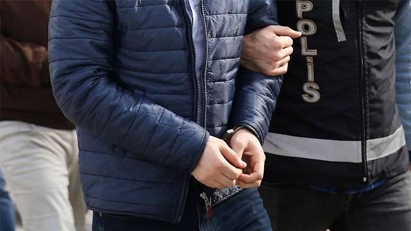 Kütahya'da apartman dairesinde 'uyuşturucu partisi' düzenleyen 4 kişi yakalandı