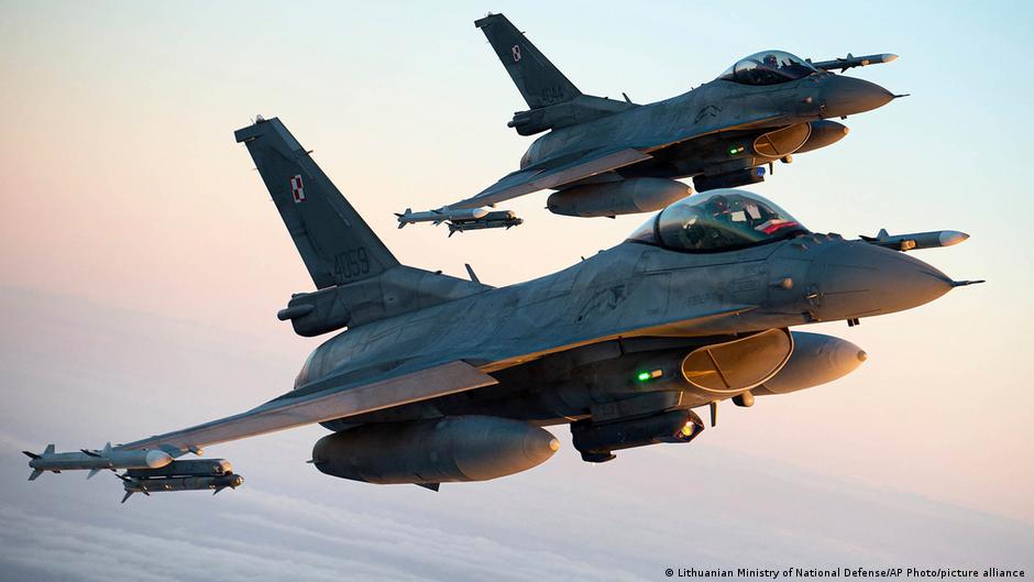 Ukrayna Savunma Bakanı: F-16'lar savaşın seyrini değiştirebilir
