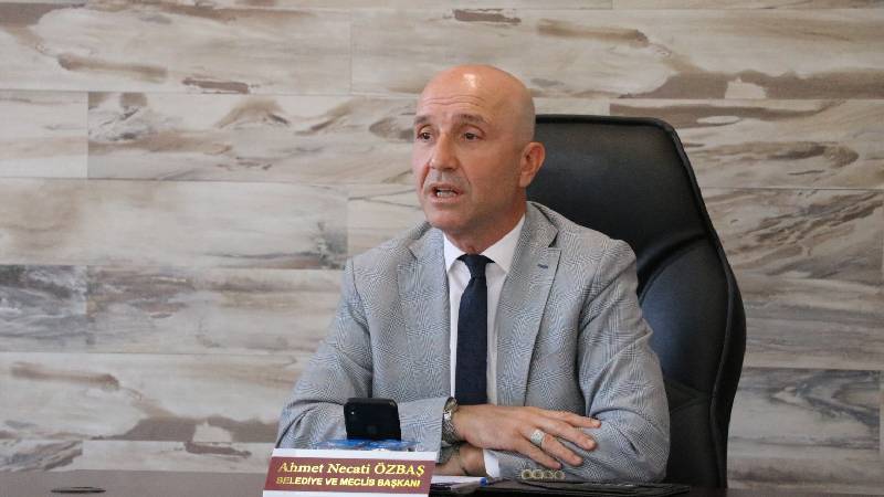 AKP'li belediye liderine, hakeme saldırmaktan ceza