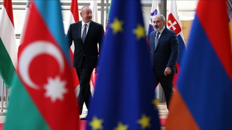 Brüksel'de Ermenistan-Azerbaycan görüşmesi başladı; toplantının "yapıcı" geçtiği vurgulandı