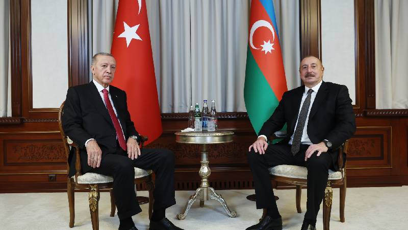 Cumhurbaşkanı Erdoğan, Azerbaycan Cumhurbaşkanı Aliyev'le görüşmek üzere Nahçıvan'da
