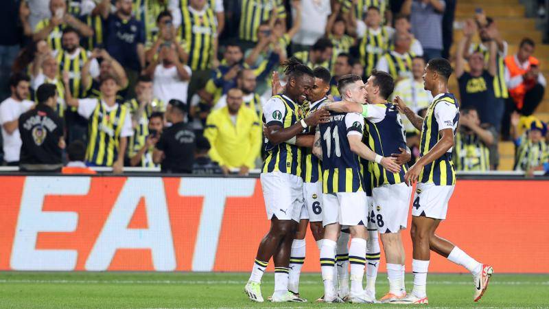 Döneme kayıpsız başlayan Fenerbahçe, ligde 7 alanda lider!