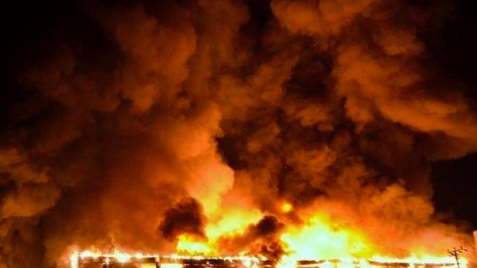 Irak'ta düğünde yangın çıktı: 100 meyyit, 150'den fazla yaralı var