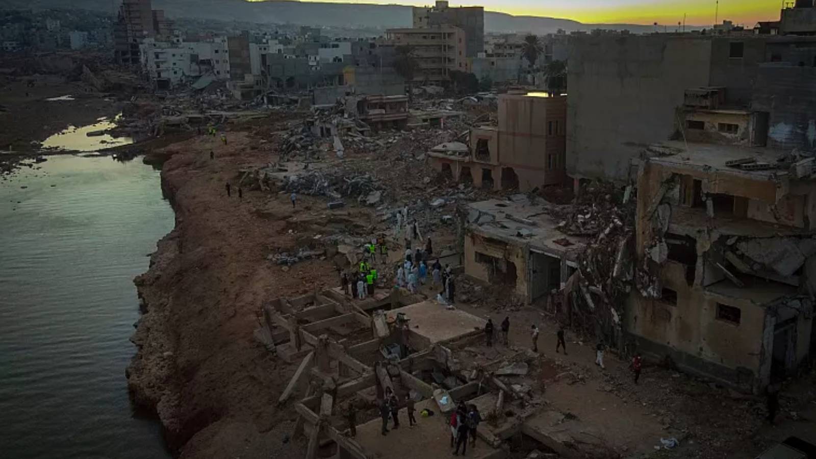 Libya'daki sel felaketi: 24 ülkeden 59 uçak ve 6 gemi yardım ulaştırdı