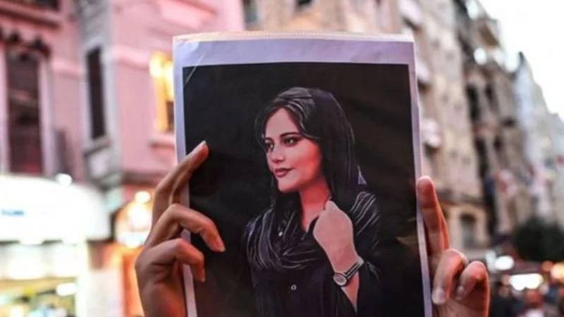RSF, Mahsa Amini'nin vefatından sonra İran raporunu yayımladı: 79 gazeteci tutuklandı, haberciler dehşet verici bir baskı ile karşı karşıya