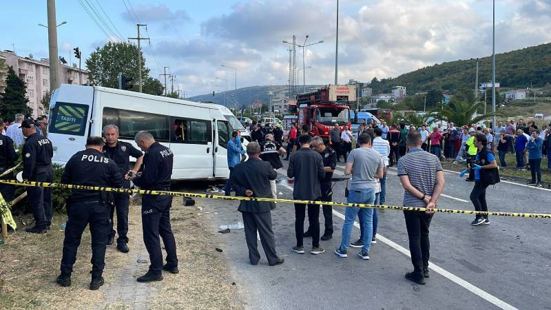Samsun'da kamyon ile öğrenci servisi çarpıştı: 1 kişi öldü, 6 kişi yaralandı