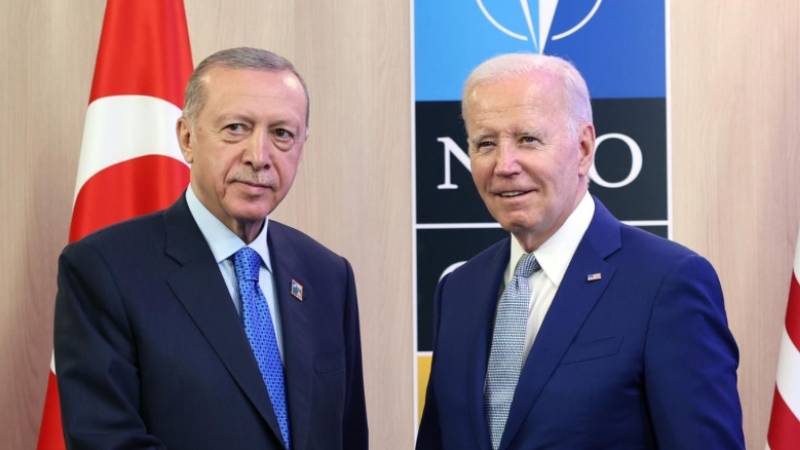 Selvi: İsveç'in NATO üyeliği ve F-16 satışı sonrası Biden'ın Erdoğan'ı davet etmesi bekleniyor
