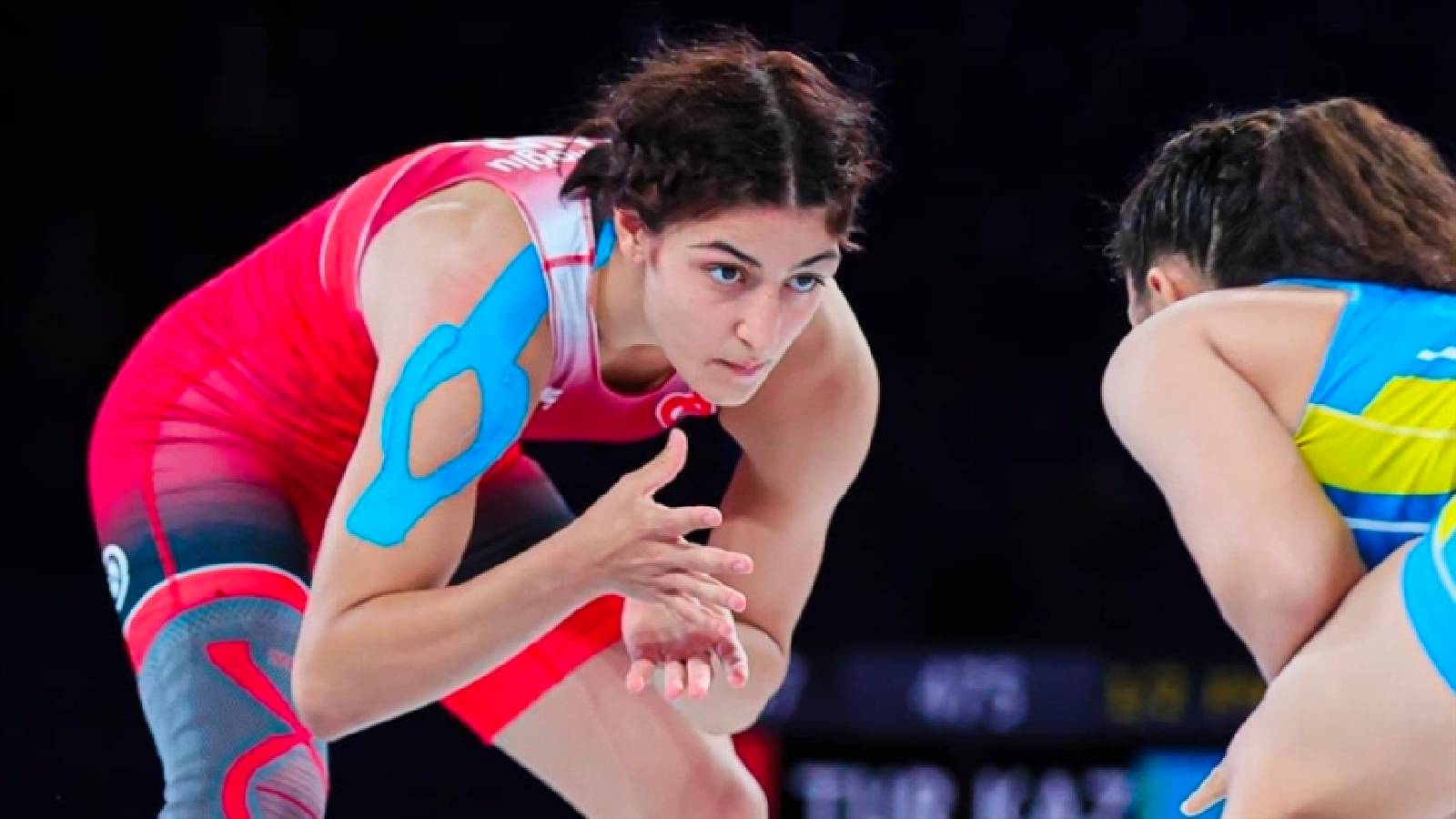Ulusal sportmen Elvira Kamaloğlu, Dünya Güreş Şampiyonası'nda bronz madalya için mindere çıkacak
